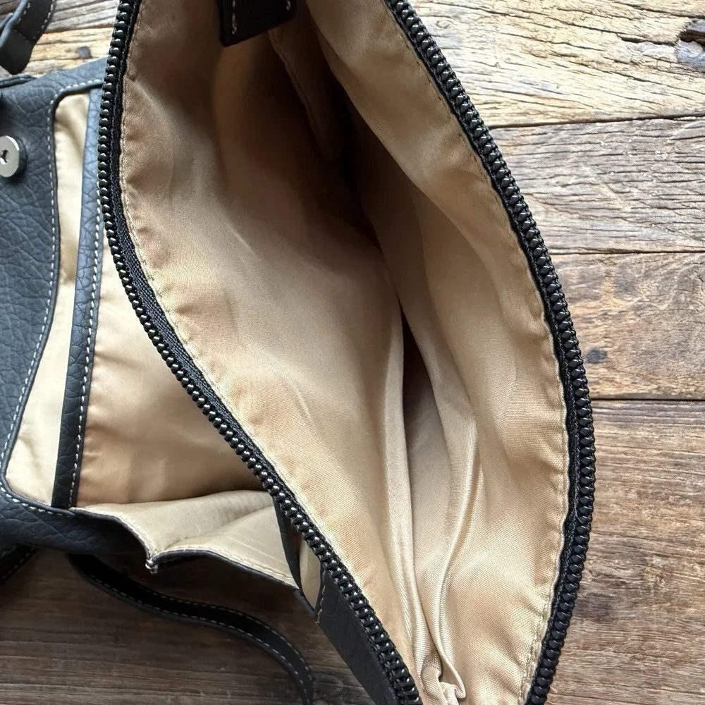 Aurielle-Carryland carryland black